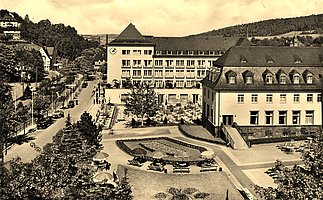 Pohled do kulturního centra radium lázní Oberschlema, červen 1935.